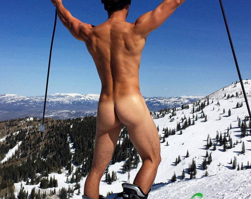 naked skiing